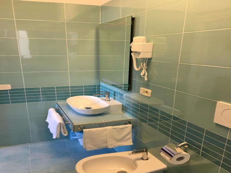Hotel Bahamas image