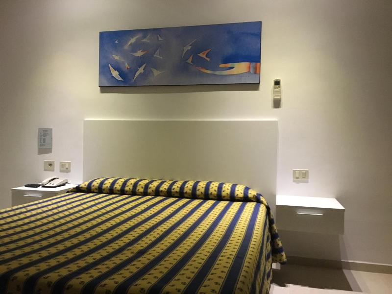 Hotel Bahamas image
