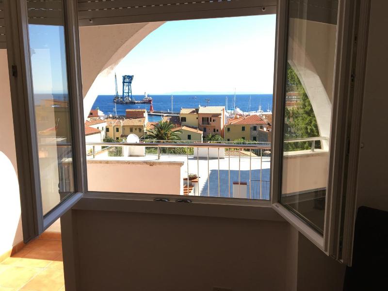 Hotel Bahamas image