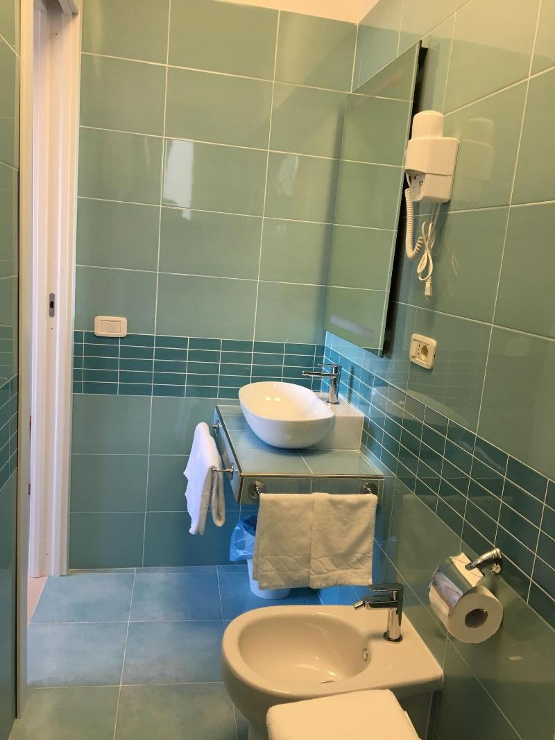 Hotel Bahamas image