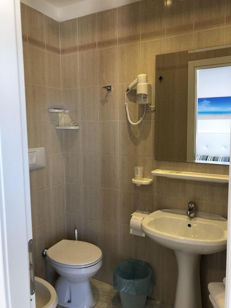 Hotel Bahamas image
