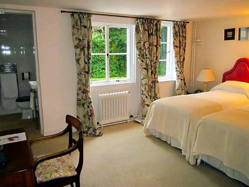 Hollybank House image