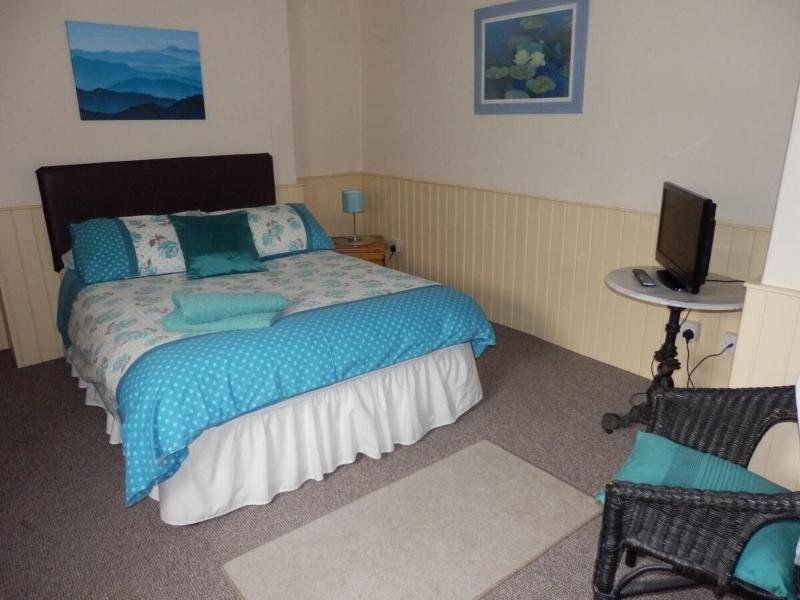 Admiral Blake Guest House image