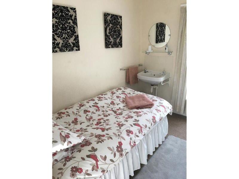 Admiral Blake Guest House image