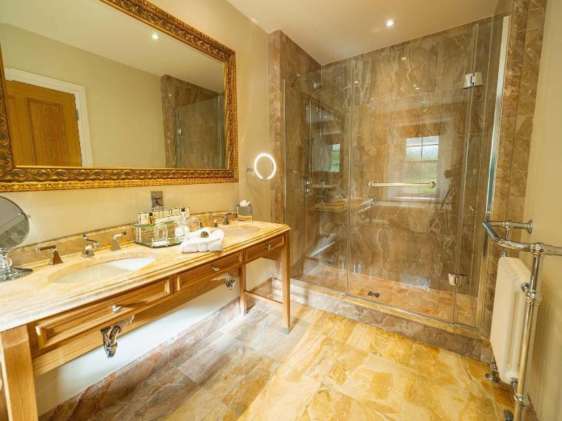 Trump Macleod House & Lodge image