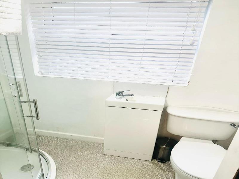 Wash And Tope image