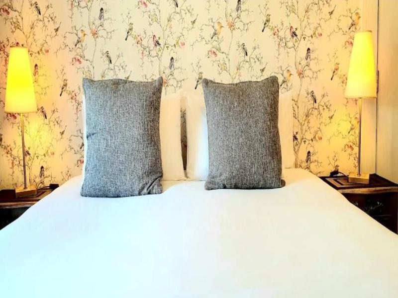 The Crossing Hotel image