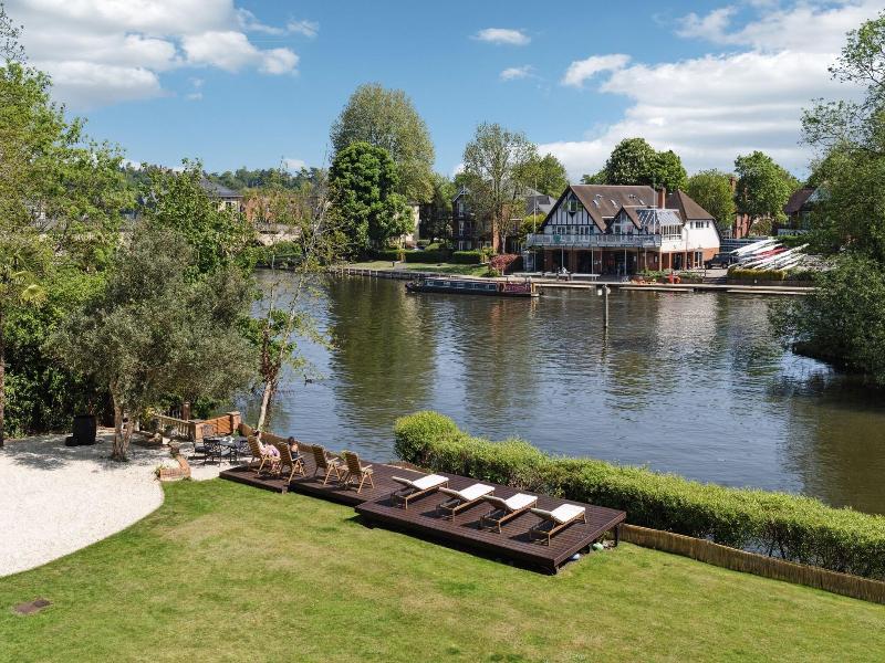 River Arts Club image