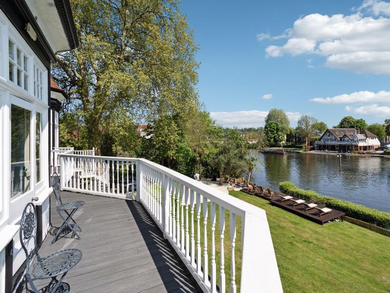 River Arts Club image