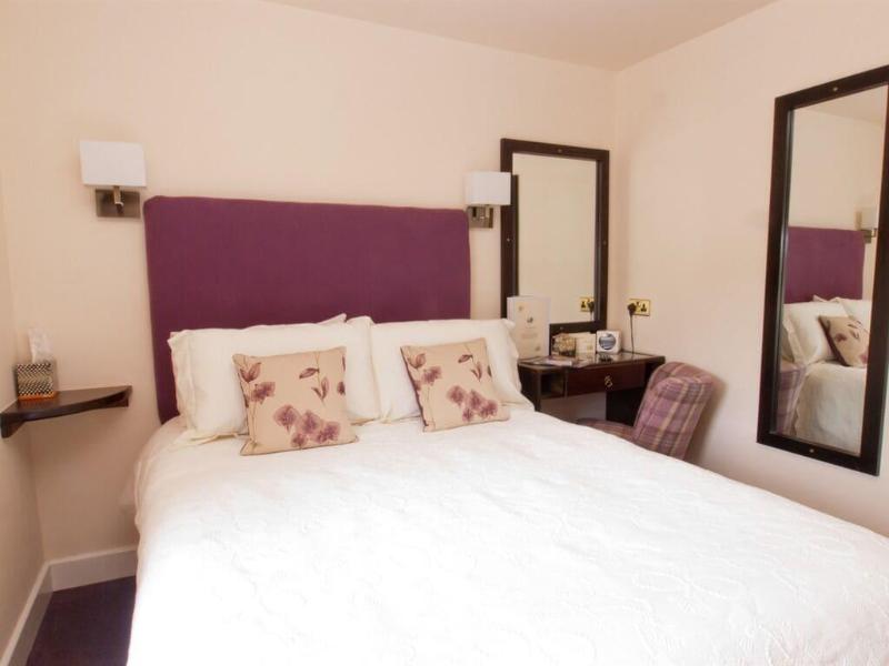 Lathkil Hotel image