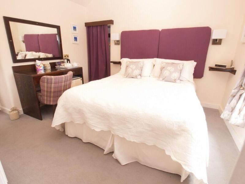 Lathkil Hotel image