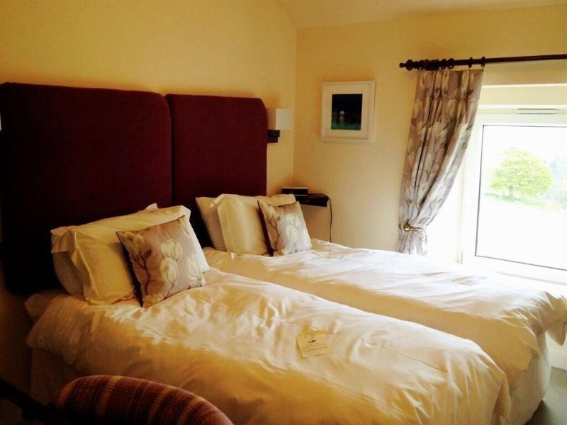 Lathkil Hotel image