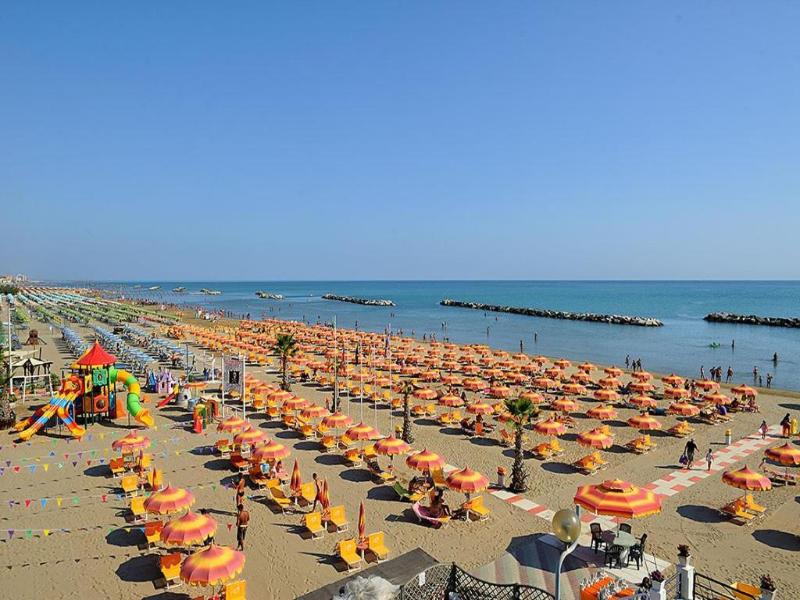 Hotel & Residence Cavalluccio Marino image