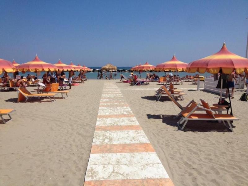 Hotel & Residence Cavalluccio Marino image
