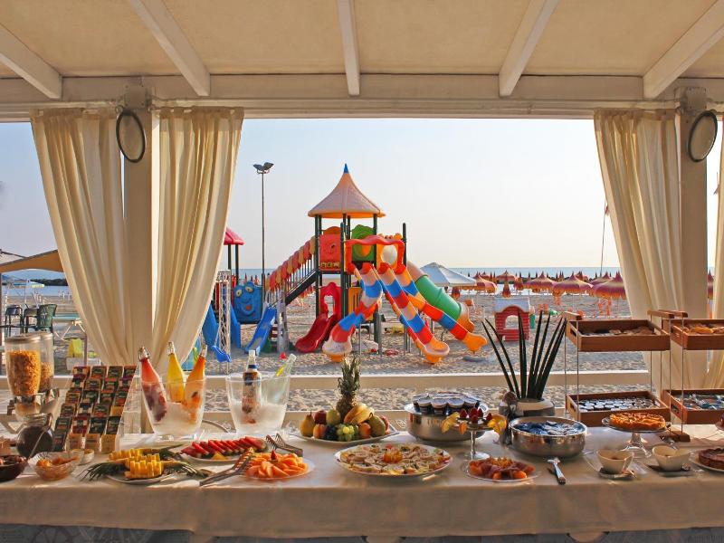 Hotel & Residence Cavalluccio Marino image