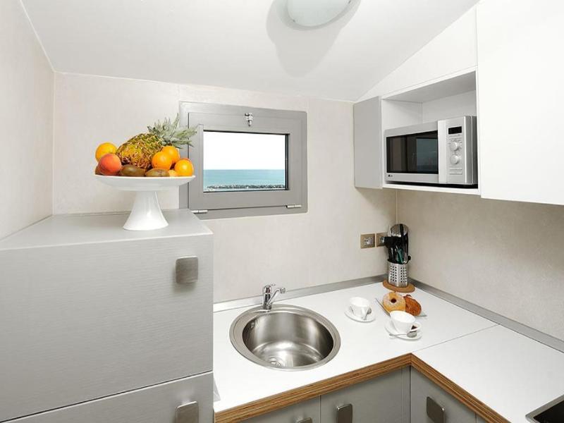 Hotel & Residence Cavalluccio Marino image