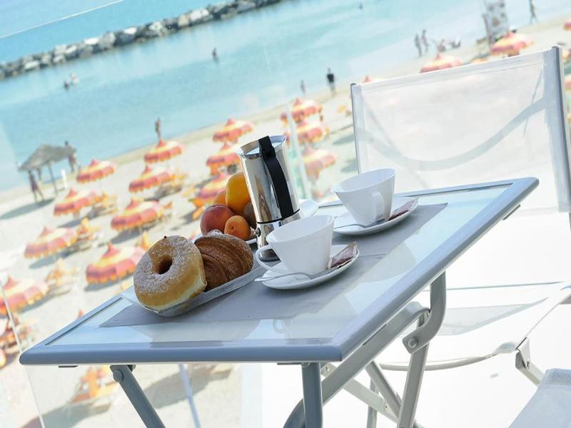 Hotel & Residence Cavalluccio Marino image