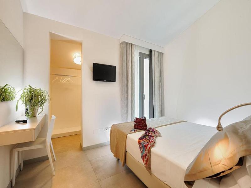 Hotel & Residence Cavalluccio Marino image