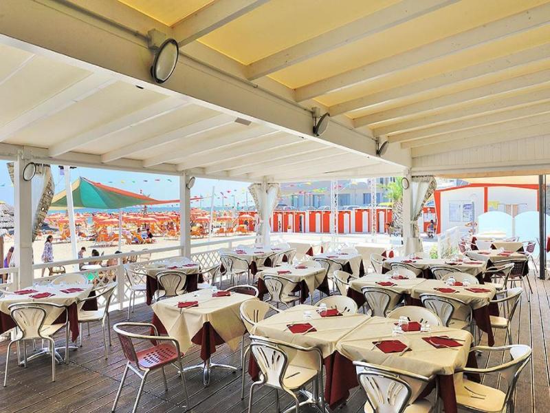 Hotel & Residence Cavalluccio Marino image