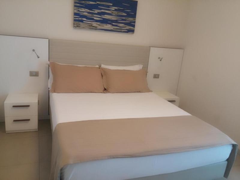 Hotel & Residence Cavalluccio Marino image