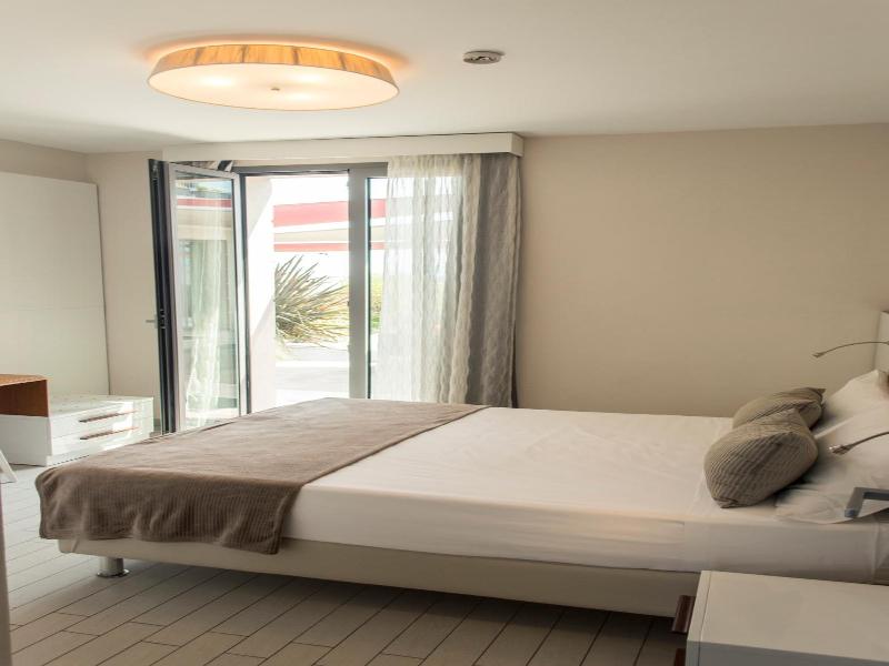 Hotel & Residence Cavalluccio Marino image