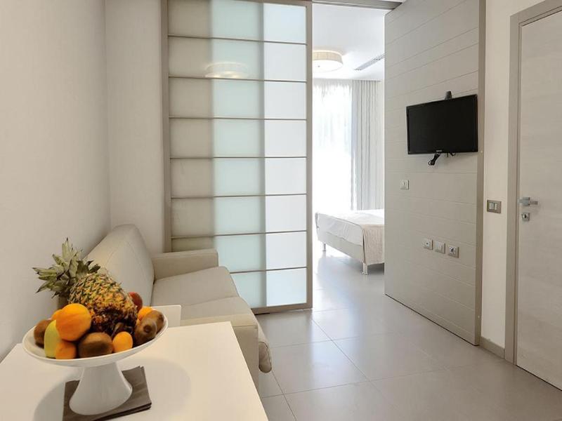 Hotel & Residence Cavalluccio Marino image