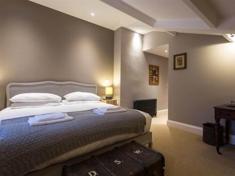 The Redan Inn image