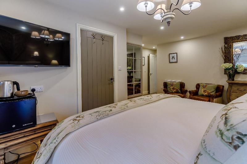 The Grousemoor Country House