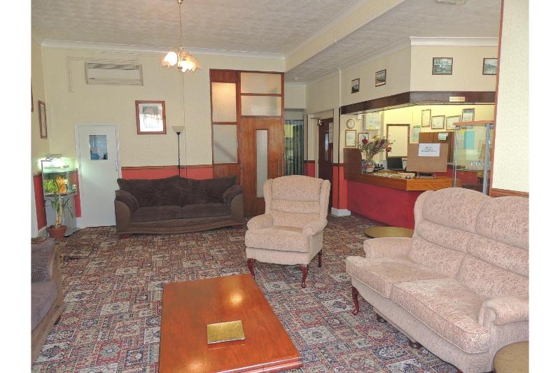 Oyo Swanvale Lodge Hotel