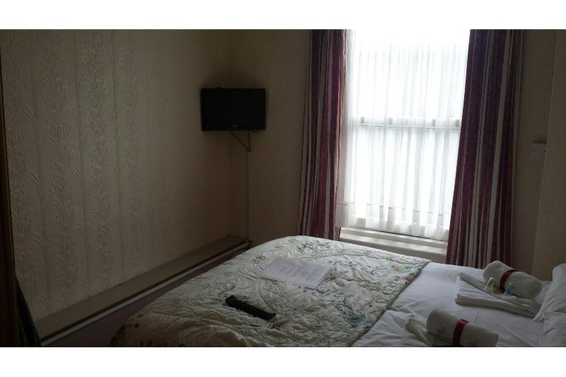 Oyo Swanvale Lodge Hotel