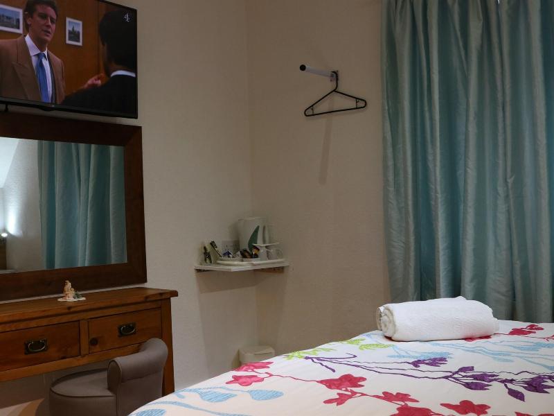 Anand Lodge image
