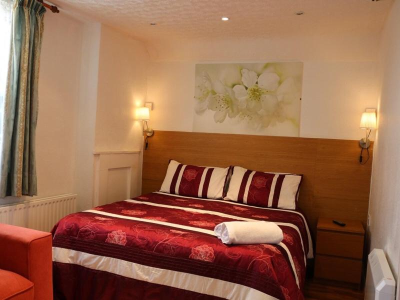Anand Lodge image