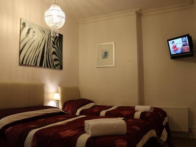 Anand Lodge image