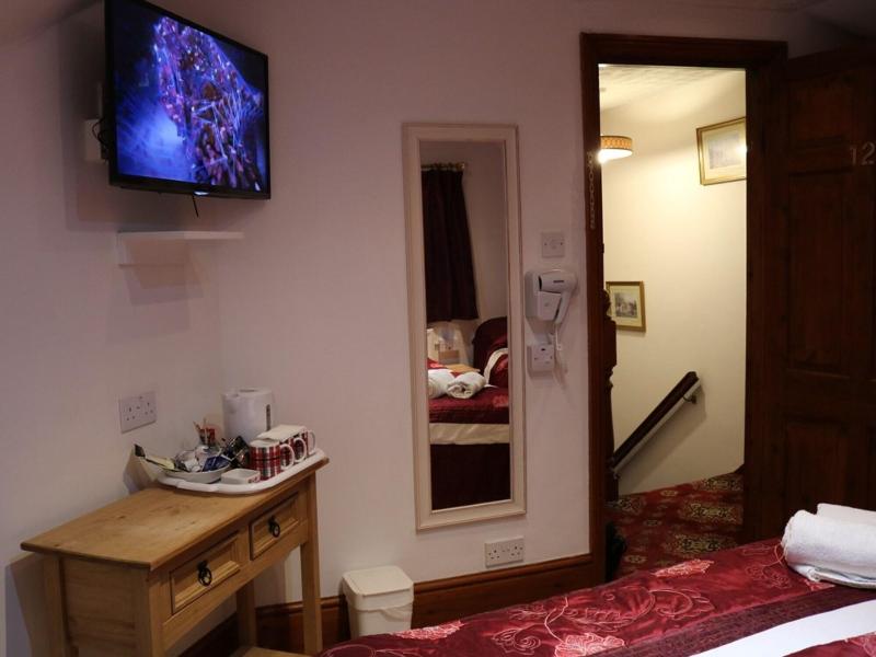 Anand Lodge image