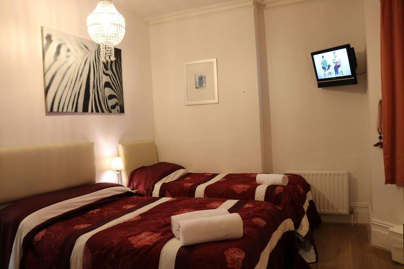 Anand Lodge image