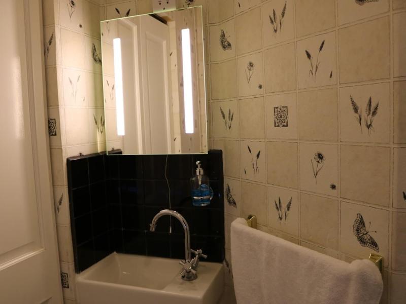 Anand Lodge image
