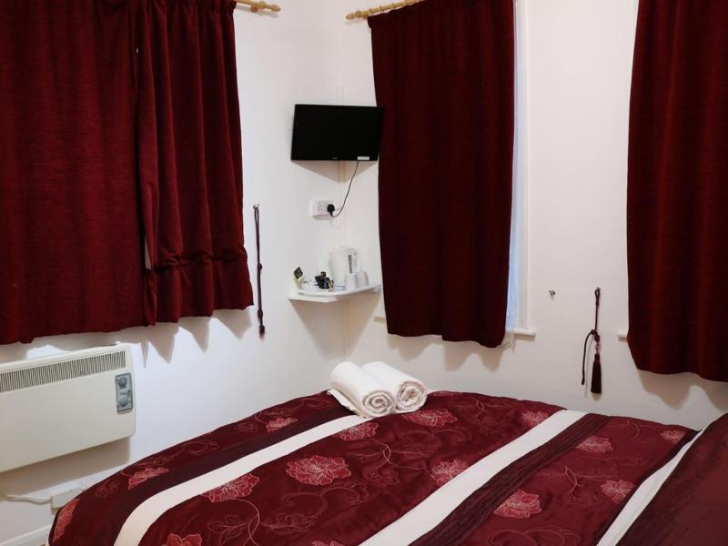 Anand Lodge image