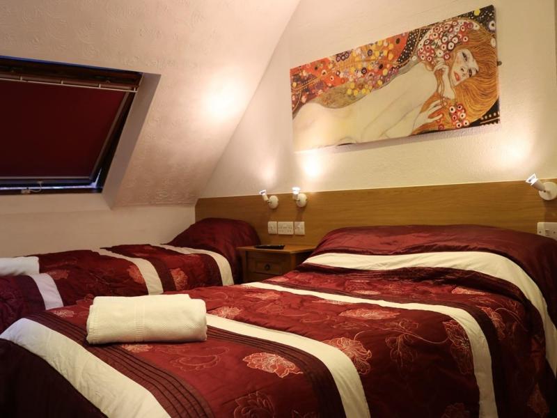 Anand Lodge image