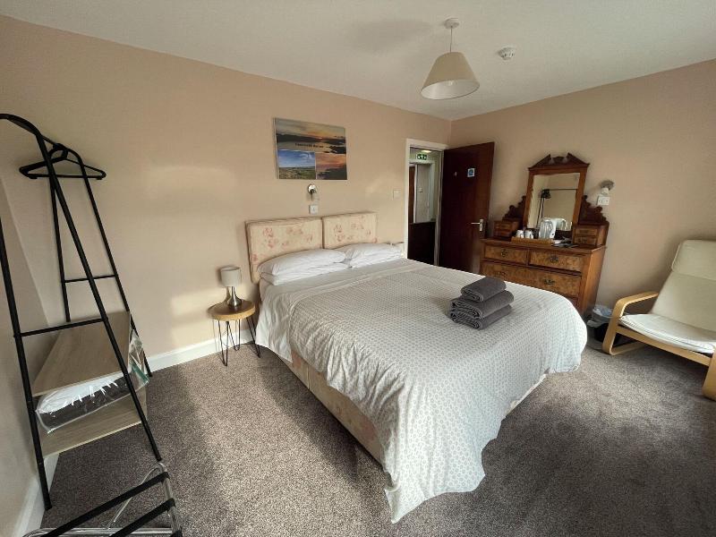 Carnside Guest House image