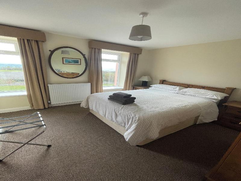 Carnside Guest House image