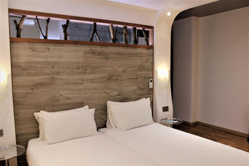 Rioshouse Henley image