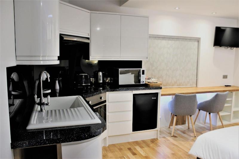 Rioshouse Henley image