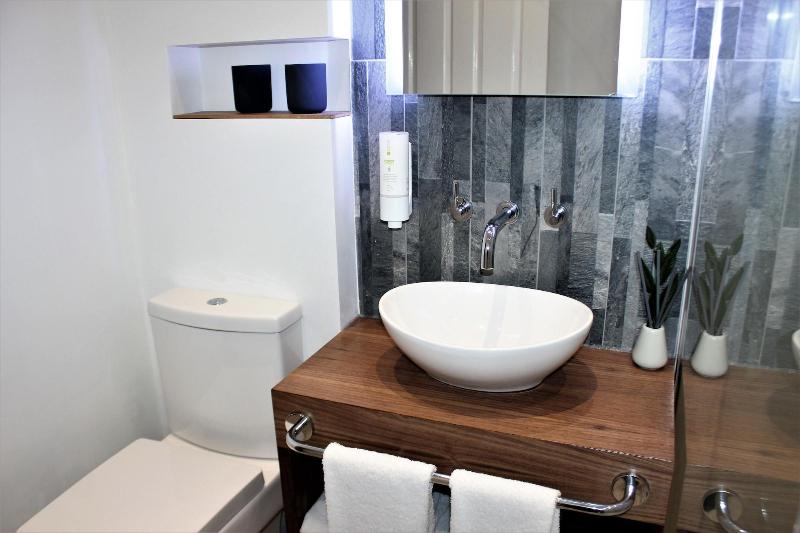 Rioshouse Henley image