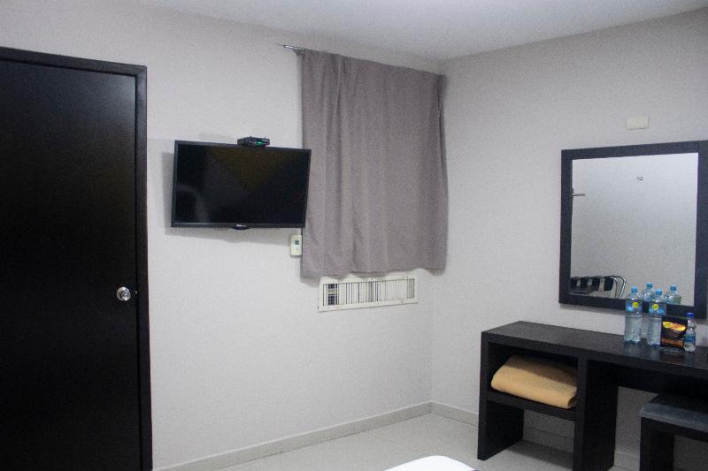 Hoteles Haus Express image