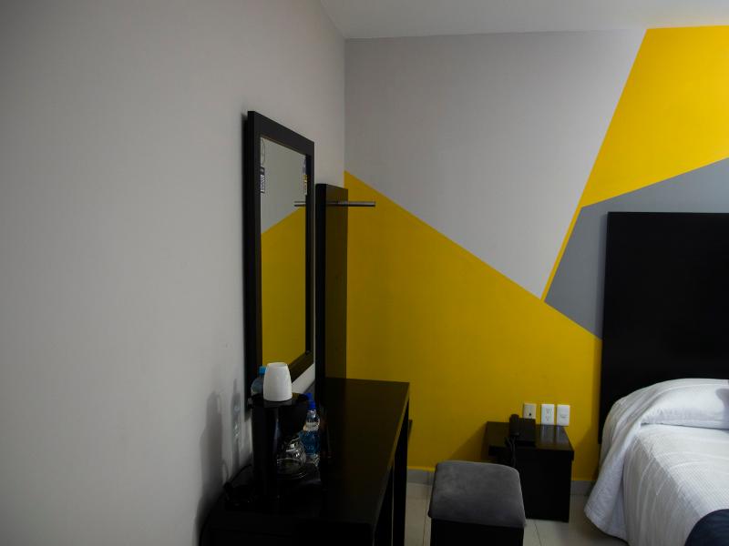 Hoteles Haus Express image