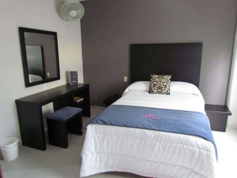 Hoteles Haus Express image
