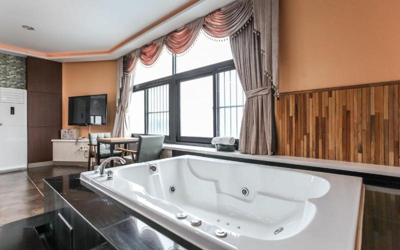 Hotel Memory image