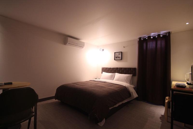 Hotel The Lua Yeonsan image