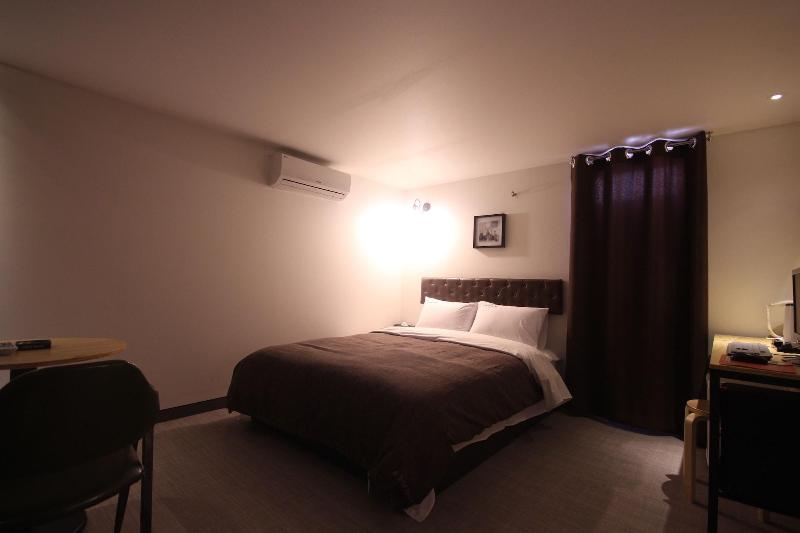 Hotel The Lua Yeonsan image