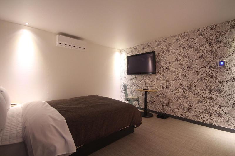 Hotel The Lua Yeonsan image